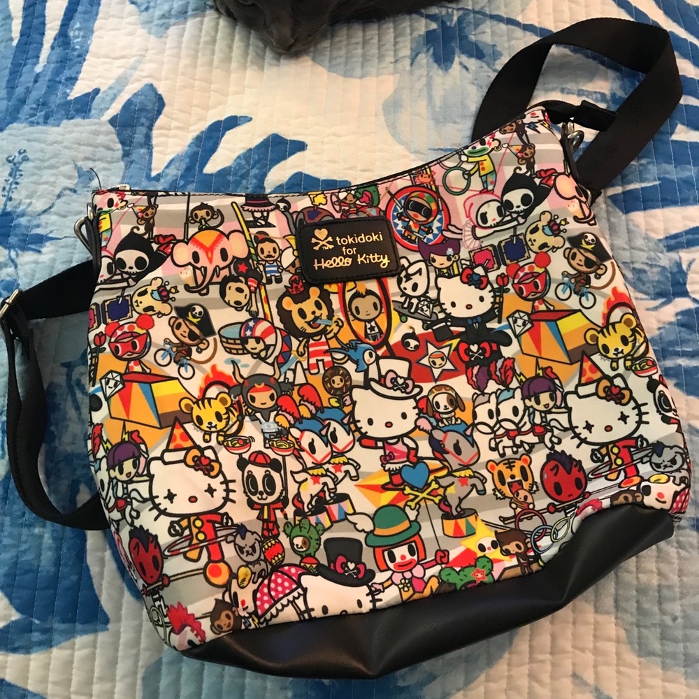 🤡 Tokidoki X Hello Kitty circus purse 🎈