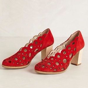 ANTHROPOLOGIE Myyst Scalloped Estoril Heels-SZ. 37