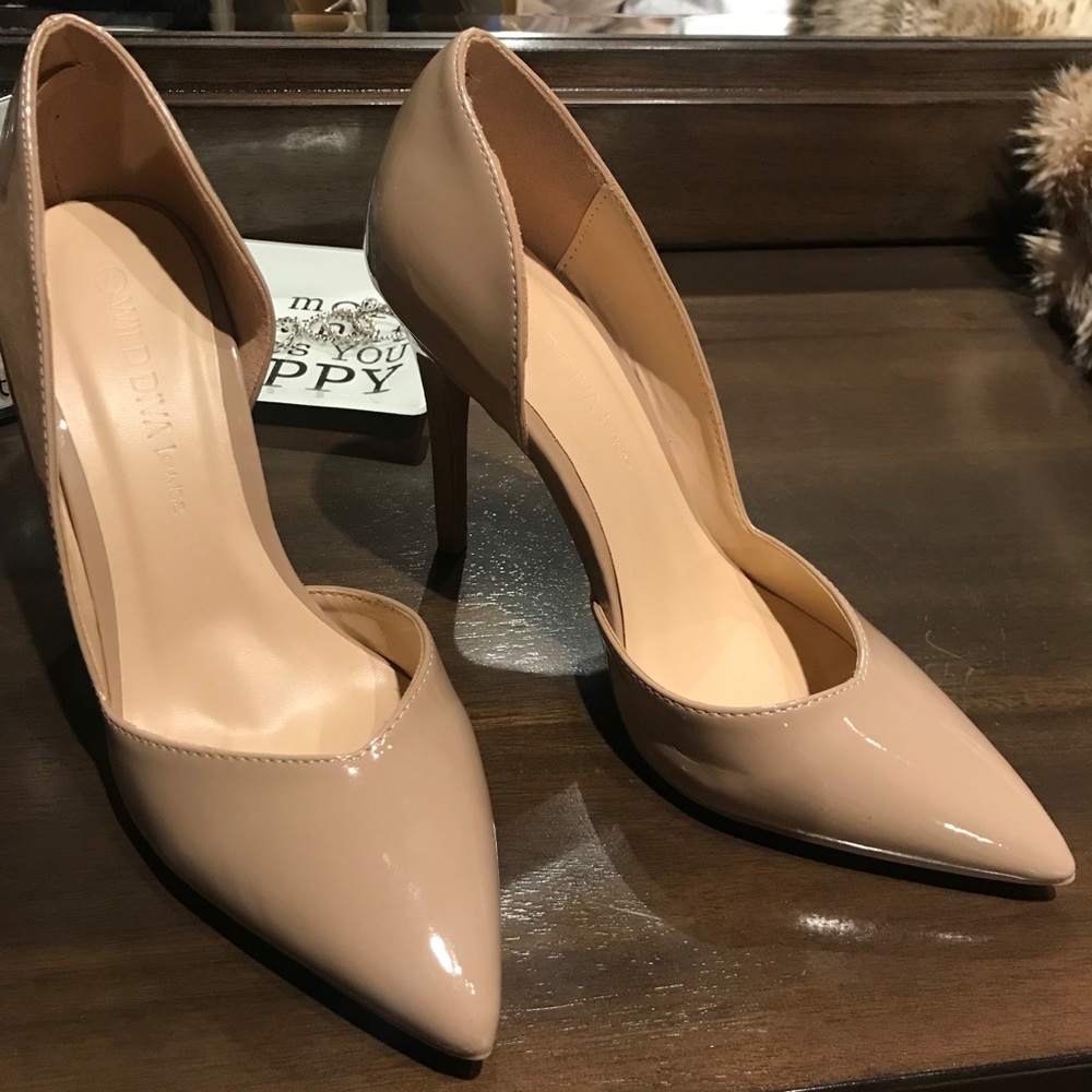 never worn nude heels