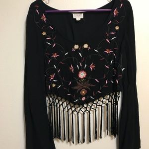 Fringed Black Top 🌓