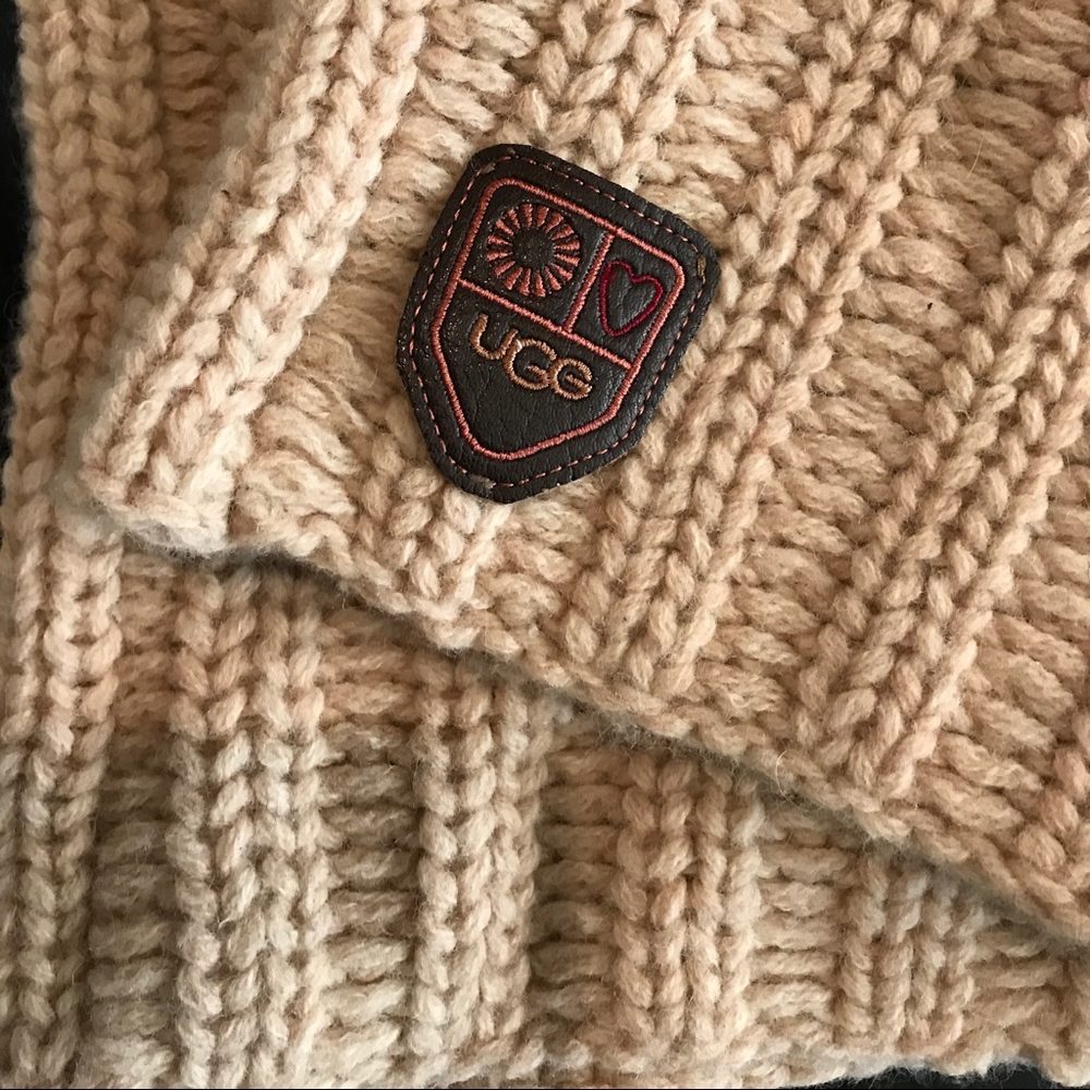 UGG Cable Knit Circle Scarf