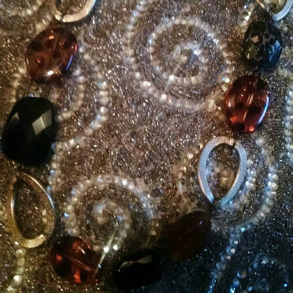 Long necklace - Picture 4 of 5