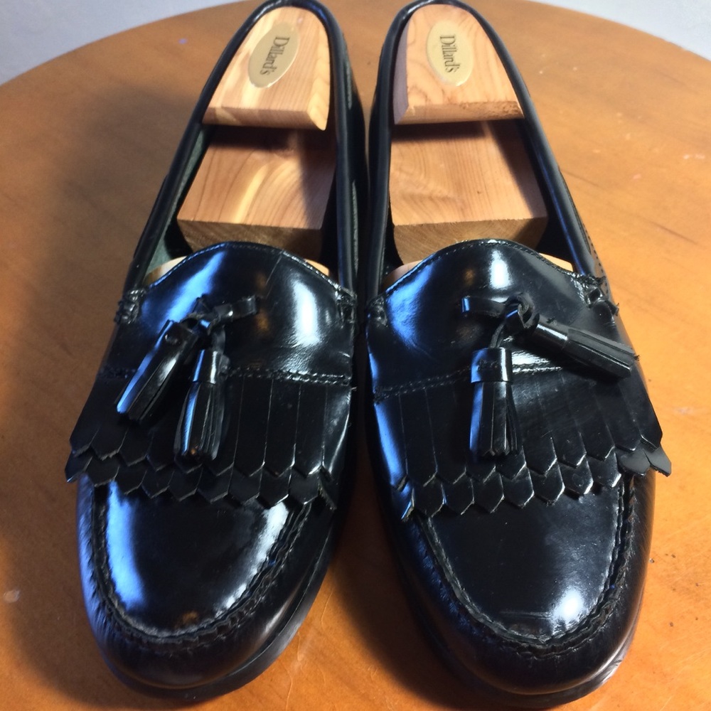 GH Bass & Co men’s shoes