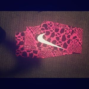 Nike workout leggings