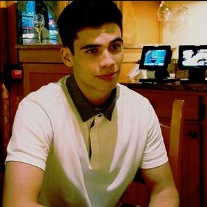 Meet your Posher, Aaron