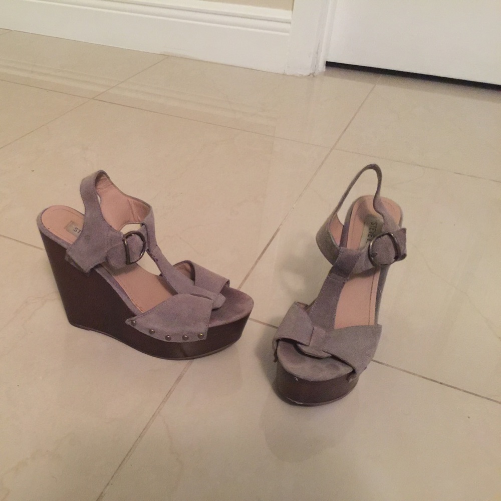 Grey/taupe suede Steve Madden wedges MAKE AN OFFER