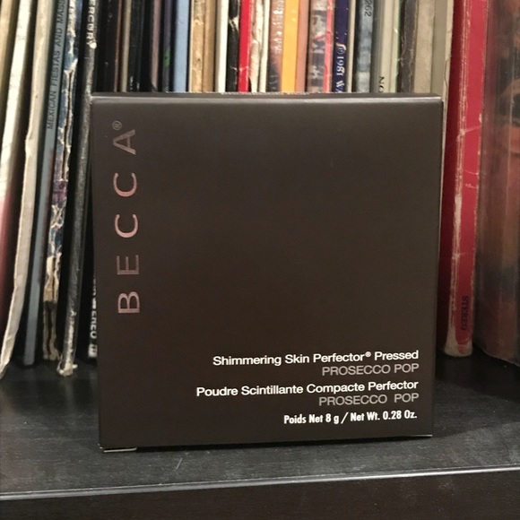 Becca x Jaclyn Hill Champagne Collection Face Palette  Becca Highlighter in Prosecco Pop
