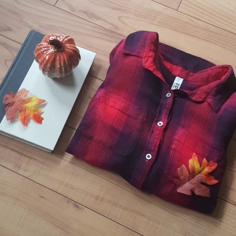 Flannel High-Low Crop Top