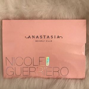 ABH Nicole Guerriero Glow Kit Authentic