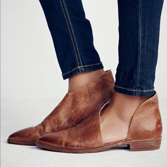 Free People Shoes - Free People Royale Flats in Brown