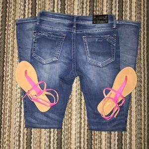 Buckle black size 24 skinny jeans