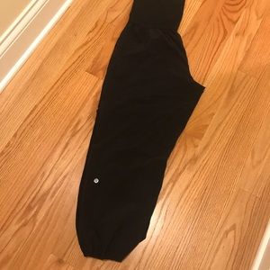 Lululemon OM Pant sz 8