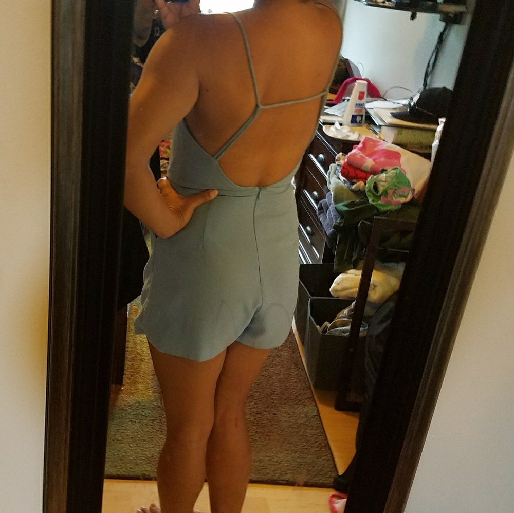 Backless romper - Picture 3 of 5