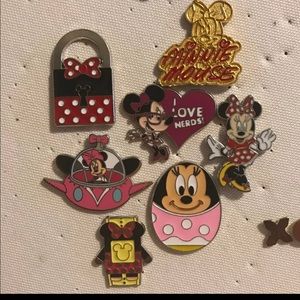 Minnie Mouse Pin Bundle