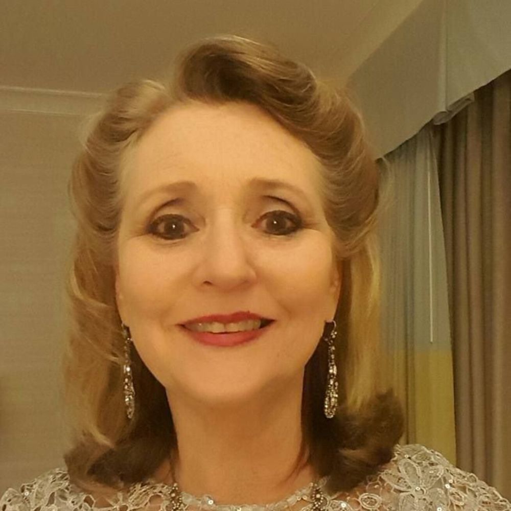 Meet your Posher, Janet