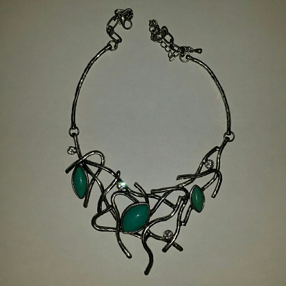 Stunning turquoise necklace