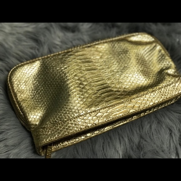 💜closet clear out sale 💜Gently loved - Picture 6 of 6