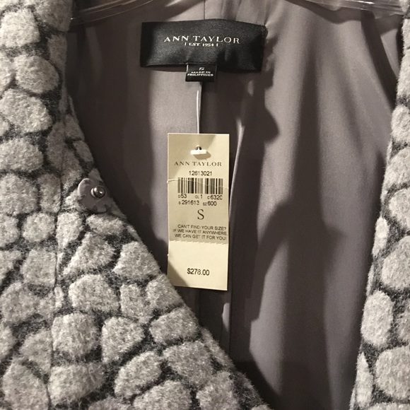 ๐๐๐NWT Ann Taylor Coat! Gorgeous! Size S! - Picture 2 of 6