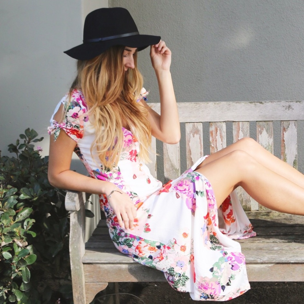 white floral dress - Picture 2 of 6