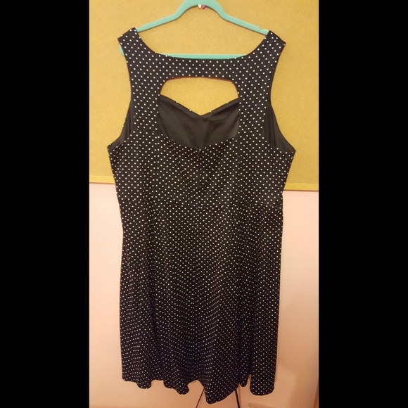 Retro Black and White Polka Dot Dress - Picture 2 of 7