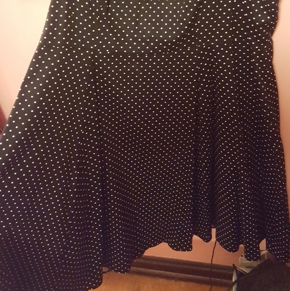 Retro Black and White Polka Dot Dress - Picture 4 of 7