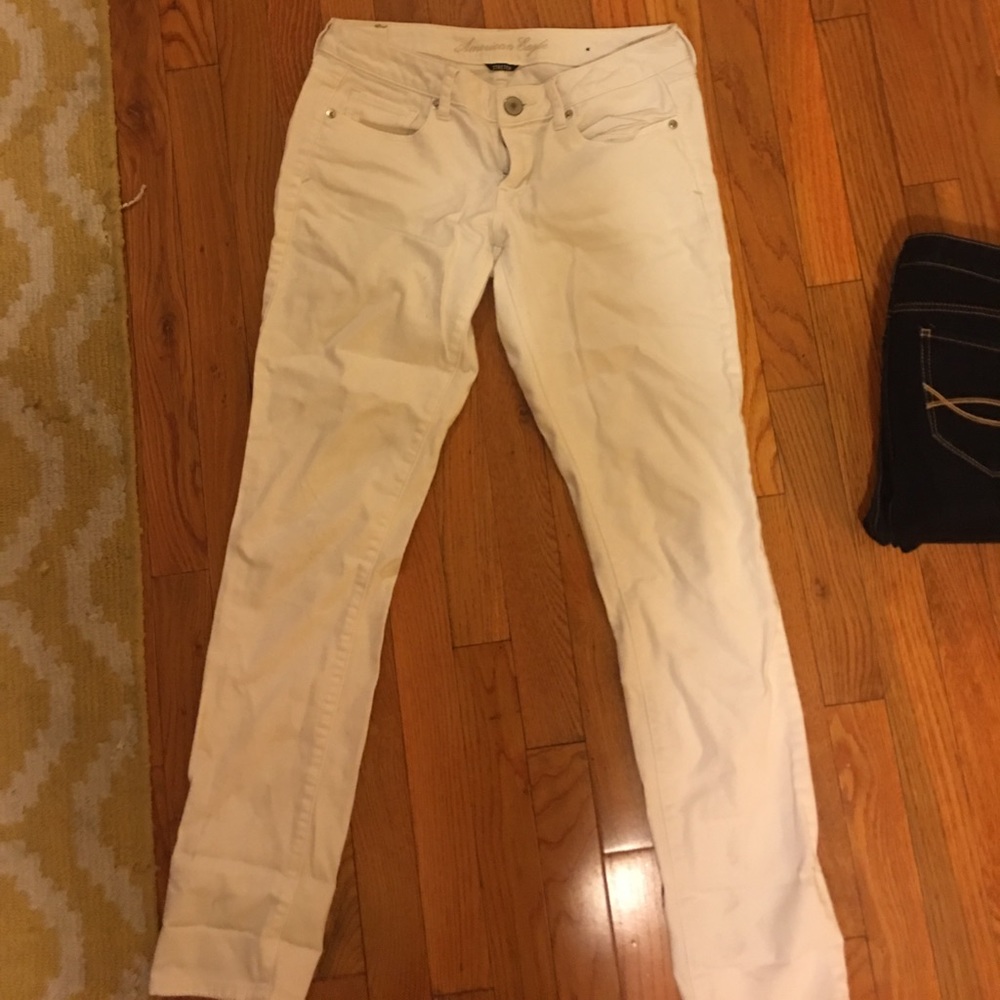White American eagle jeans