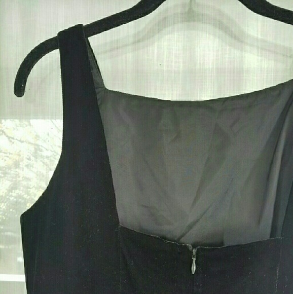 Vintage Velvet Dress - Picture 4 of 4