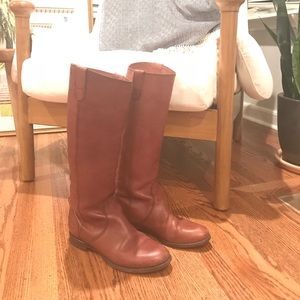 Madewell women’s knee-high leather riding boots