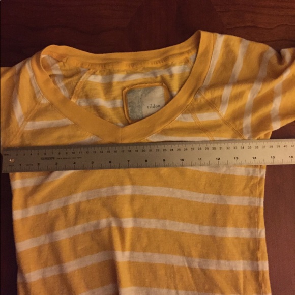 Free top with bundle of 3 items purchase or more - Picture 5 of 6