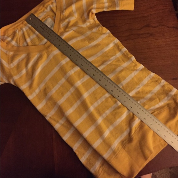 Free top with bundle of 3 items purchase or more - Picture 6 of 6