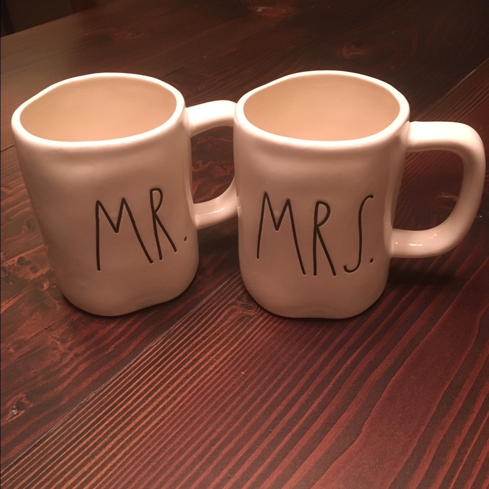 Rae Dunn Mr. and Mrs. Mug Set