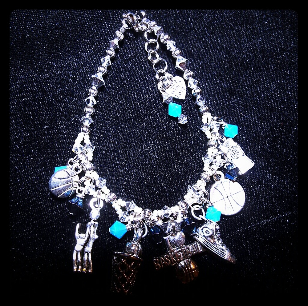I love Basketball Charm Bracelet💙