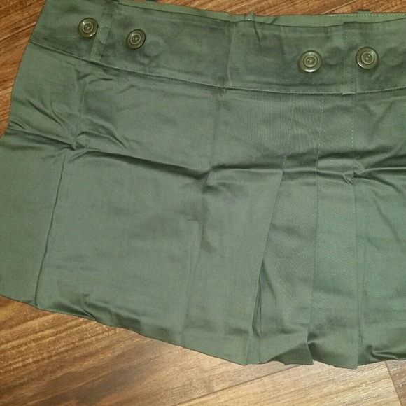 Set of 3 mini skirts - Picture 3 of 5