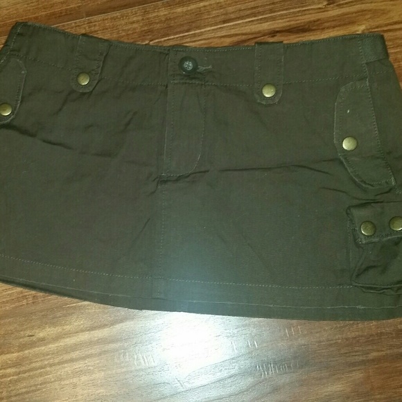 Set of 3 mini skirts - Picture 5 of 5