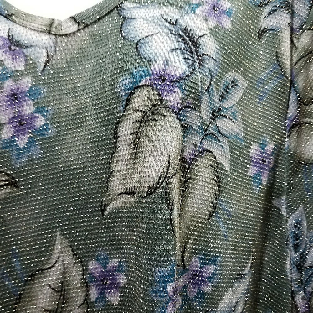 *SOLD*  Teddi Speckled Floral Festival Top 1X - Picture 5 of 7