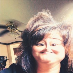 Meet your Posher, Beth