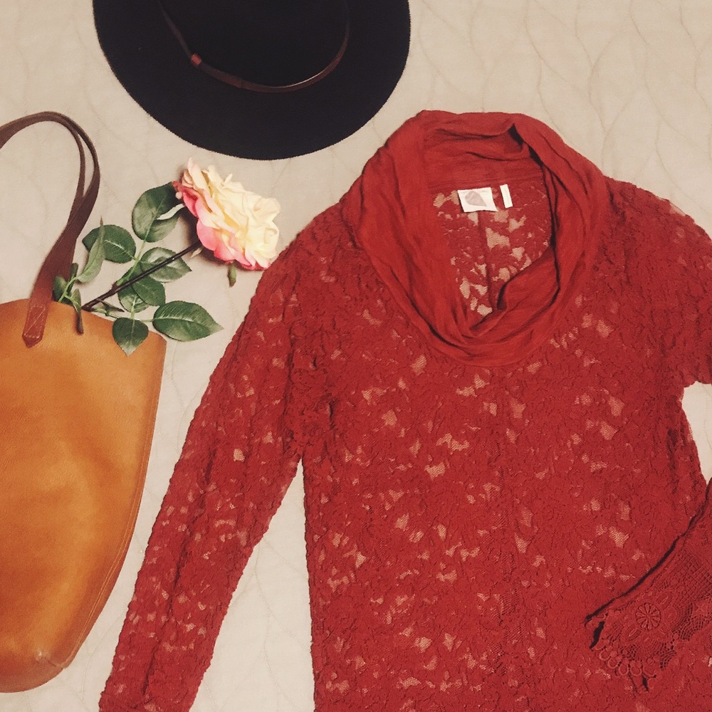 Anthropologie // Long Sleeve Lace Top