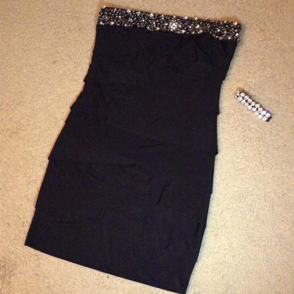 Black Strapless Bodycon Dress with Crystals