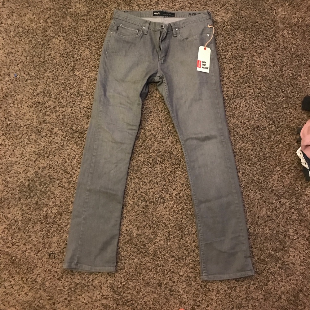 Vans V76 Skinny jeans size 32. Brand New!