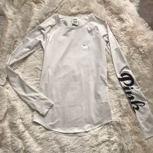 VS PINK Ultimate Workout Top