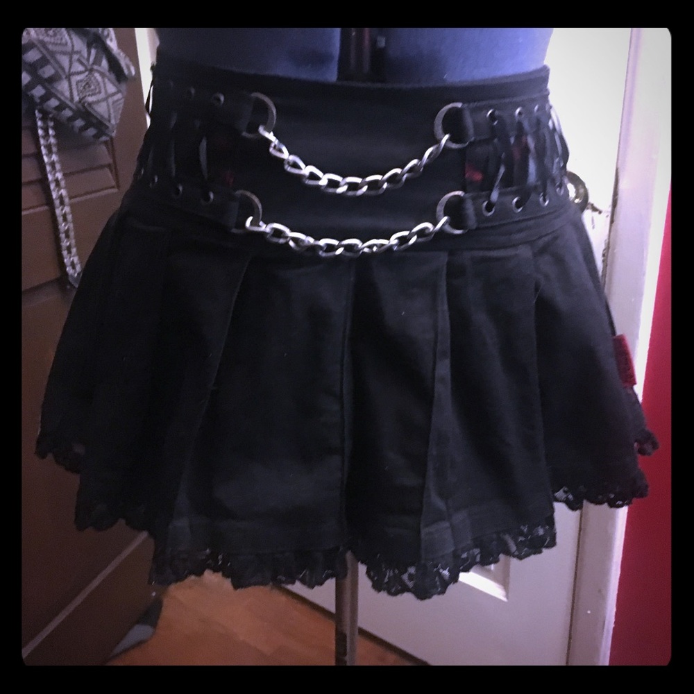 Tripp NYC black and red skirt with chains