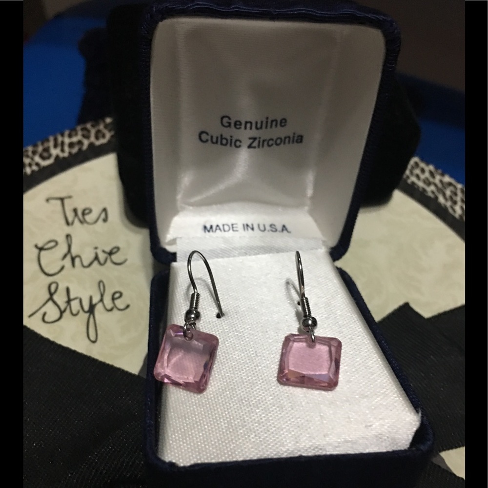 EARRINGS ZIRCONIAN   STONE IN A BOX