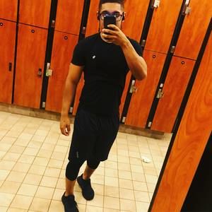 Meet your Posher, Victor