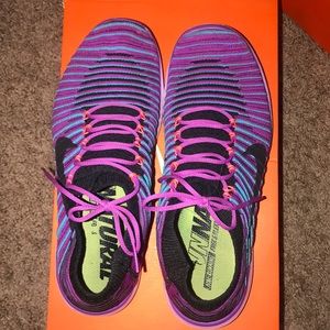 Women’s nike free runs