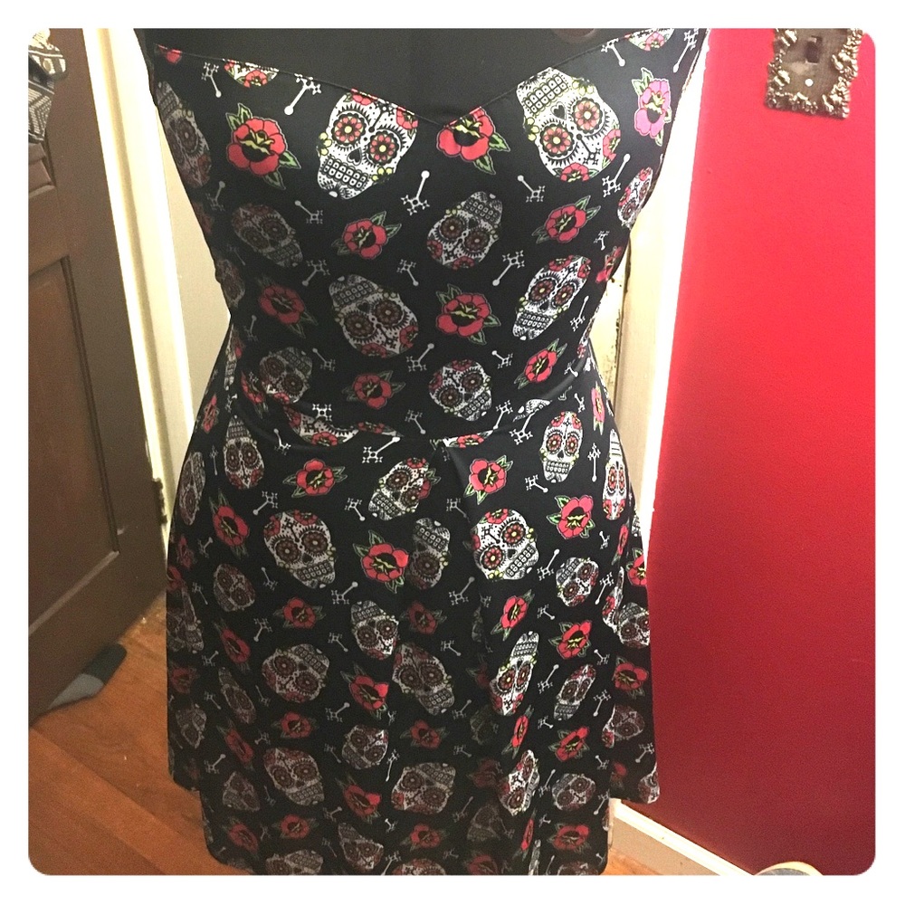 Hot topic Sugar skull Day of the dead dress