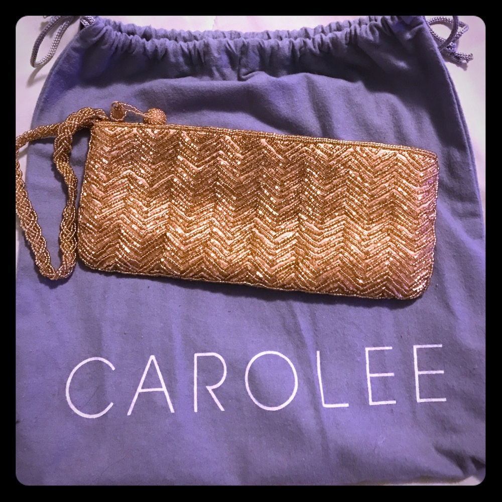 Good Carolee wristlet purse