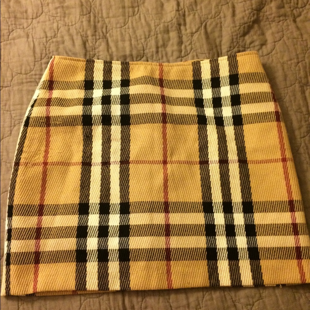 Size small-medium skirt.