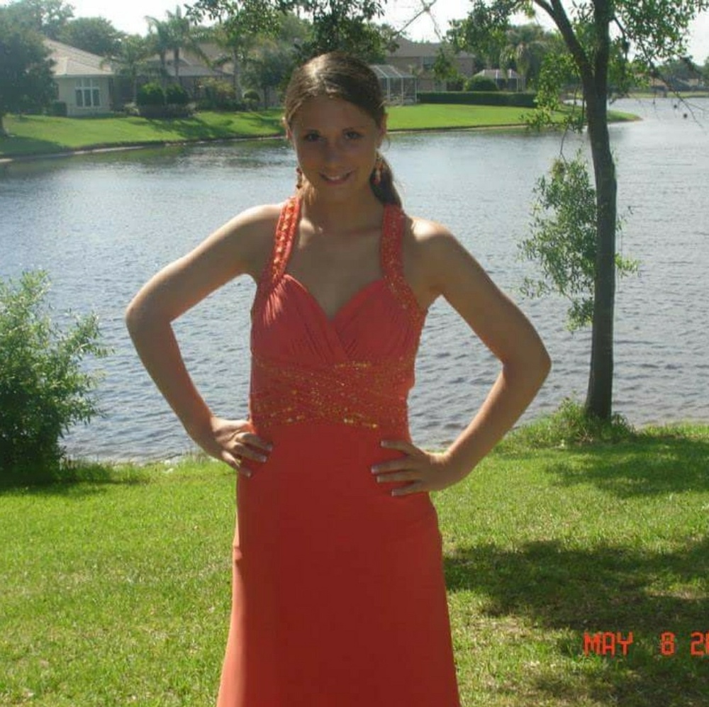 Prom Dress! - Picture 2 of 8