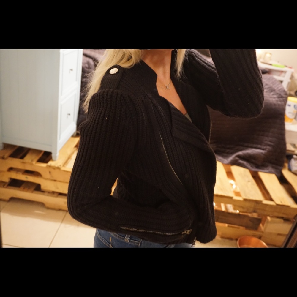 Express Sweater jacket - Picture 2 of 5