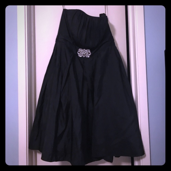 Strapless Black Cinderella Design Dress - Picture 1 of 5